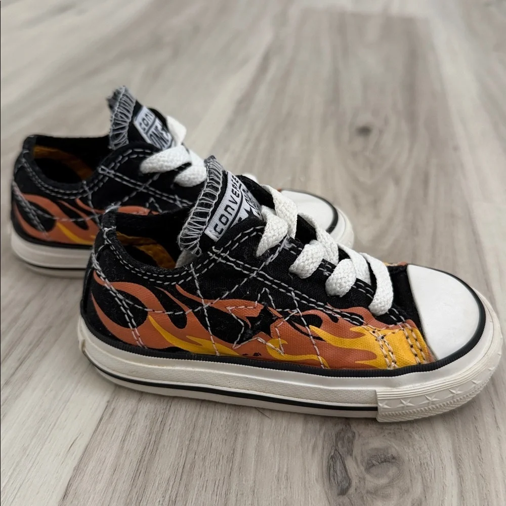 Converse Kids Sneakers with Flame Design - Black and Orange size 5